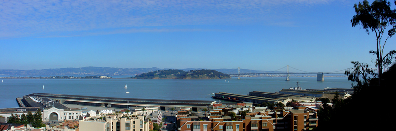 View of the Oakland Bay Bridge from near the 
Coit Tower in San Francisco. (Sony DSC-V1)
